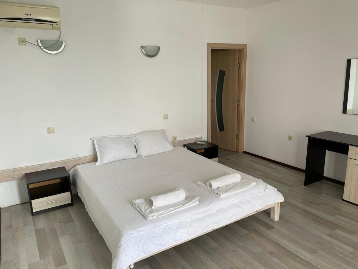 Safo Apartments And Rooms Szozopol Kültér fotó