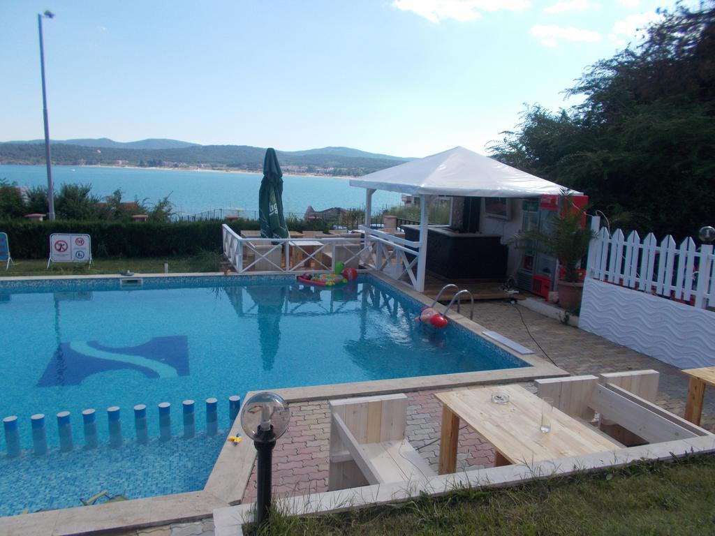 Safo Apartments And Rooms Szozopol Kültér fotó